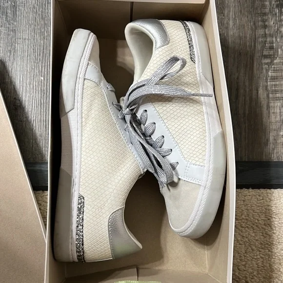 a new day Maddison Mixed Fabric Lace Up Sneakers Size 8.5 - Picture 13 of 13